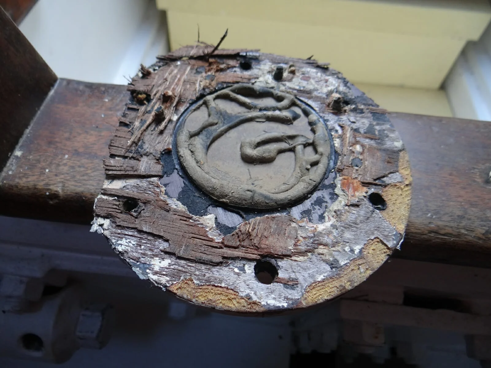 Keel bolt covers: "Sikaflex - Ugh!"