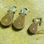 2020 10 A154 099 - tufnol blocks