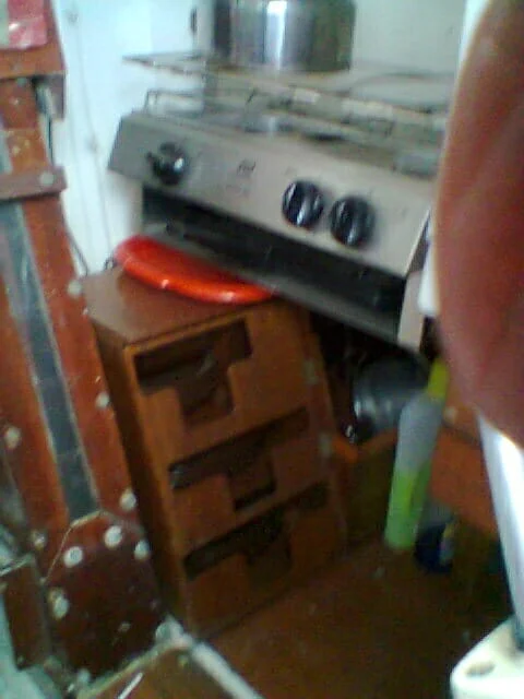 A95 2016 034 Starboard galley side incl storage