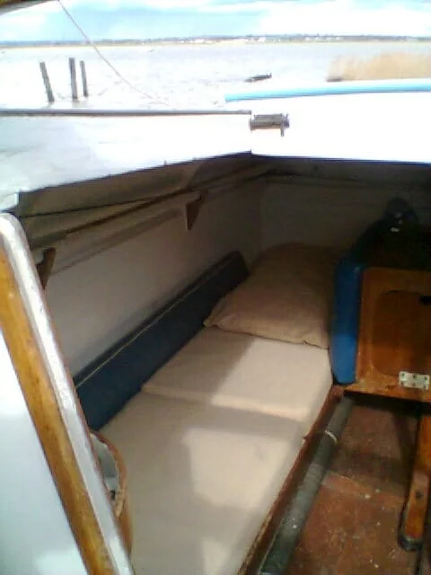 A95 2016 036 Rear cabin starboard bunk emergency tiller