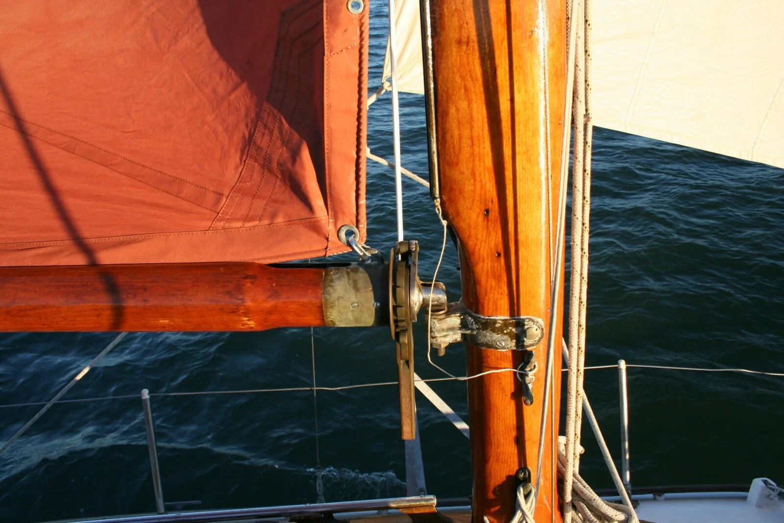 Atalanta Sail Handling