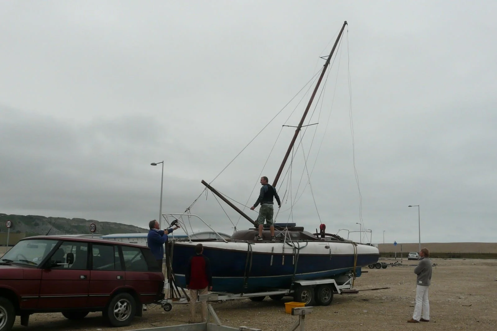 Raising and Lowering the Mast