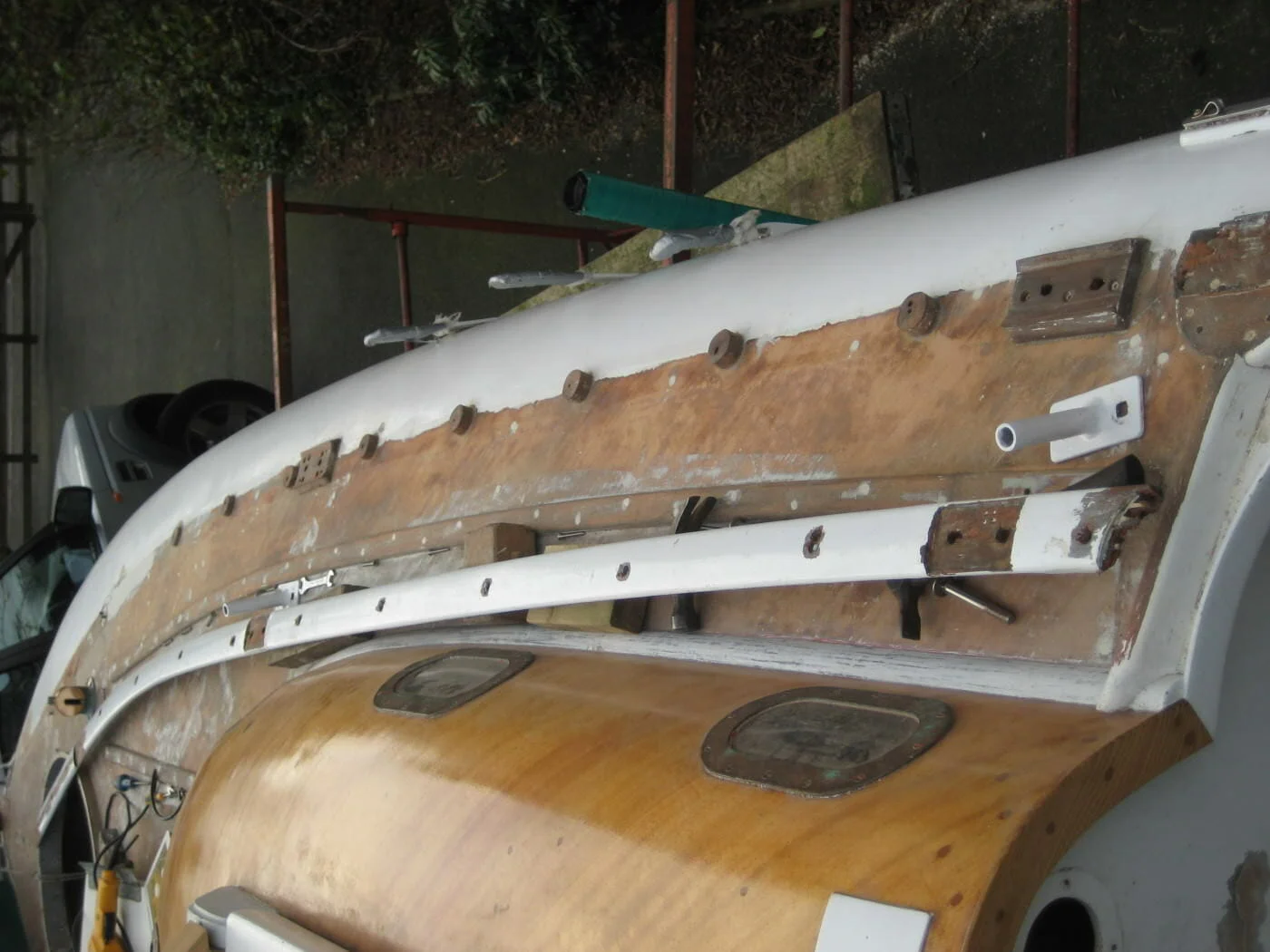 2008 A17 Gambol Toe Rail replacement
