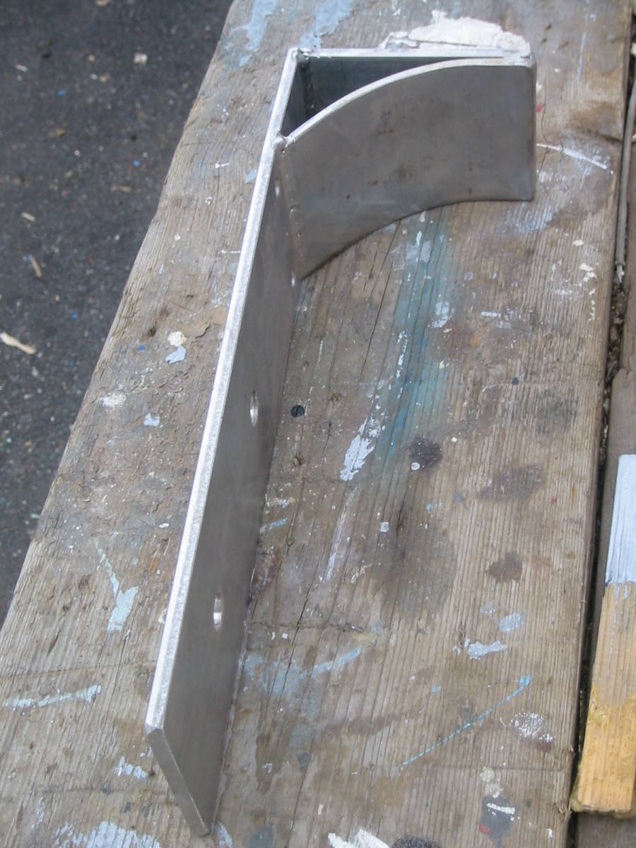 A17 New Stainless Keel Stops 2007