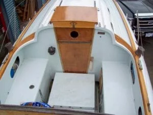 Excellent varnish and pain finish and very uncluttered cockpit. Believed to be early 2000s