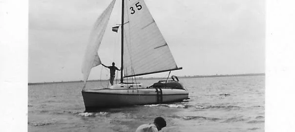 Under sail ?