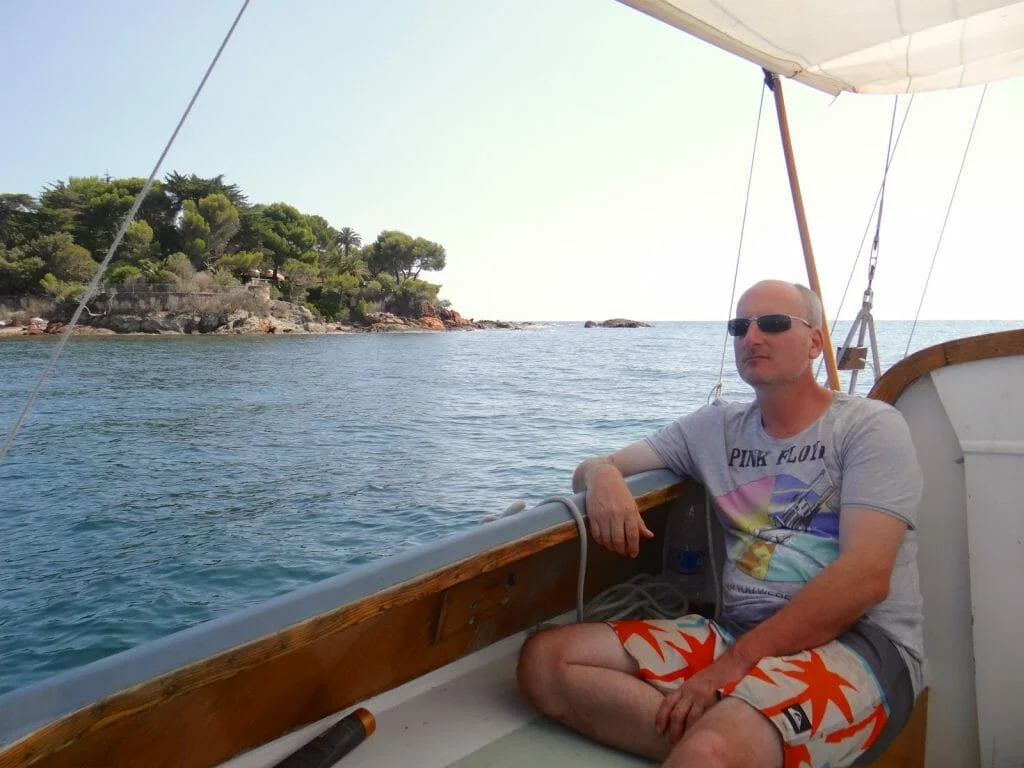 On the way we stopped off for lunch at Agay. A delightful and popular bay.