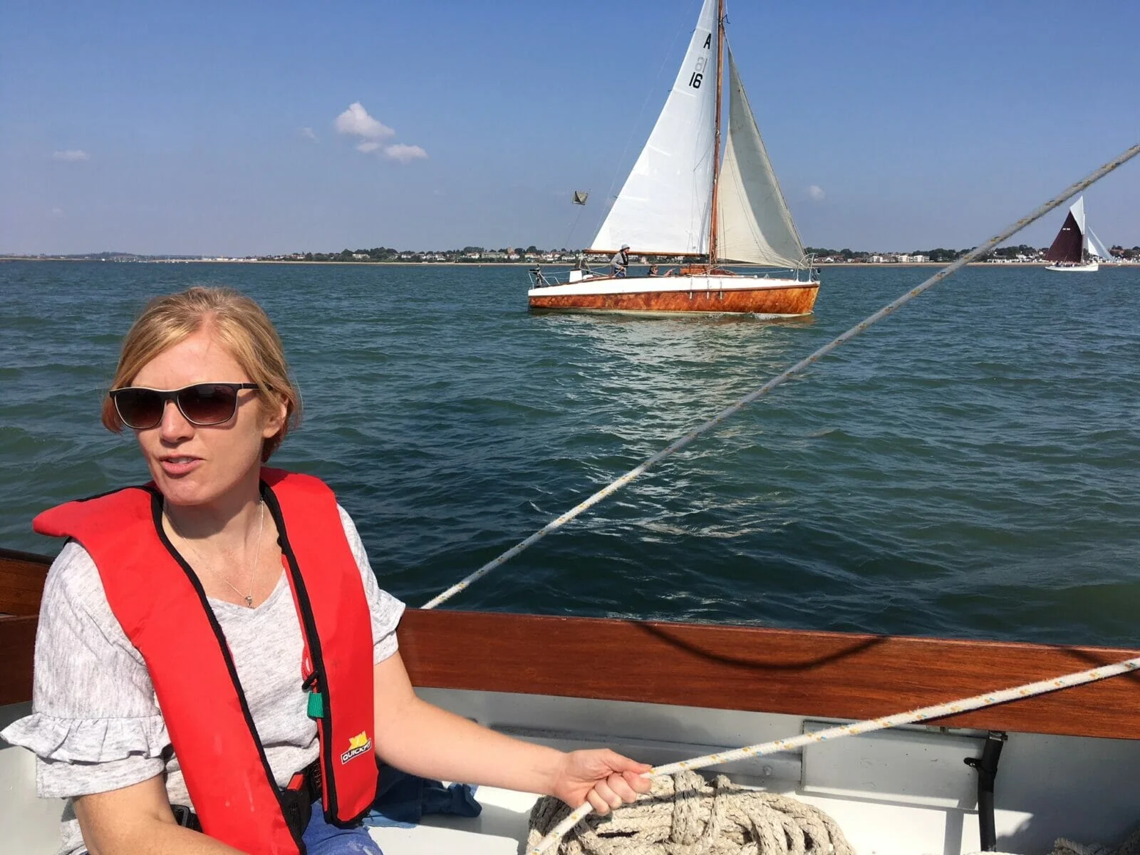 2018 West Mersea A124 overtakes A16