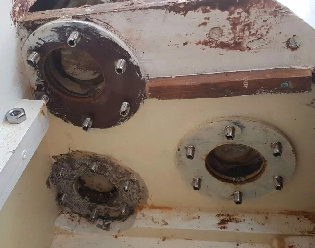02 Cutting Holes Starboard