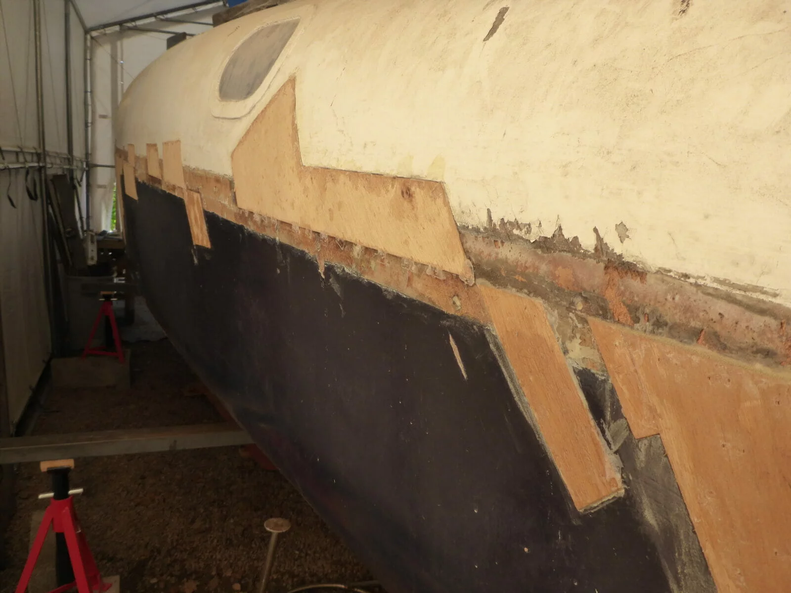 Repairs around the rubbing strake