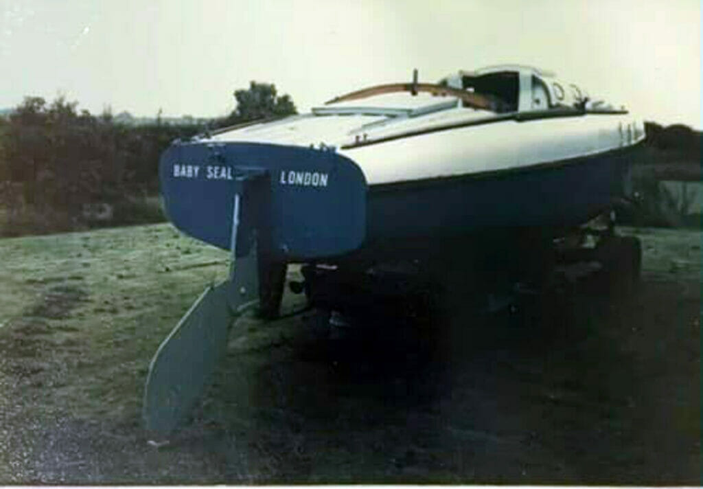 A137 1980s Baby Seal on her trailer 3