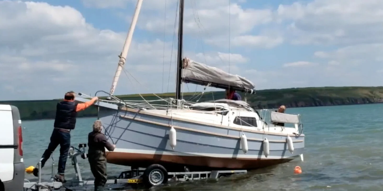 Swallow Yachts Bay Cruiser 26 Launching