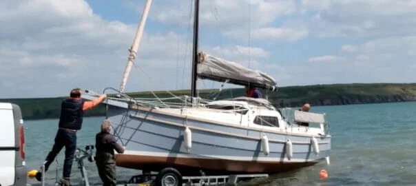 Swallow Yachts Bay Cruiser 26 Launching