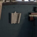 Fixed flush slide fitting