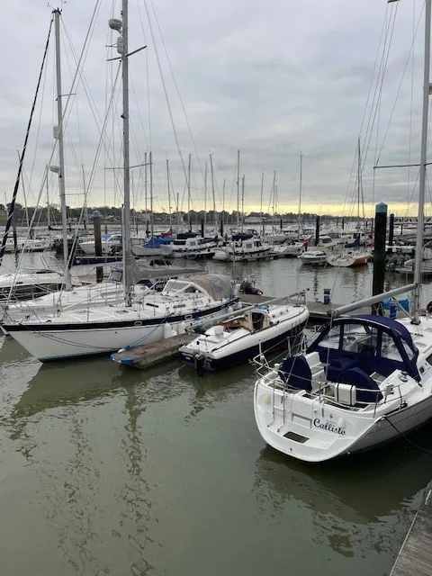 A89-Hamble-Jan_25-Mast_down