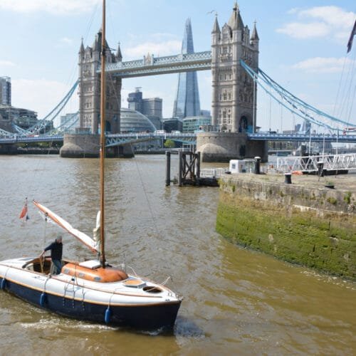 Barrier -> St. Katharine Docks