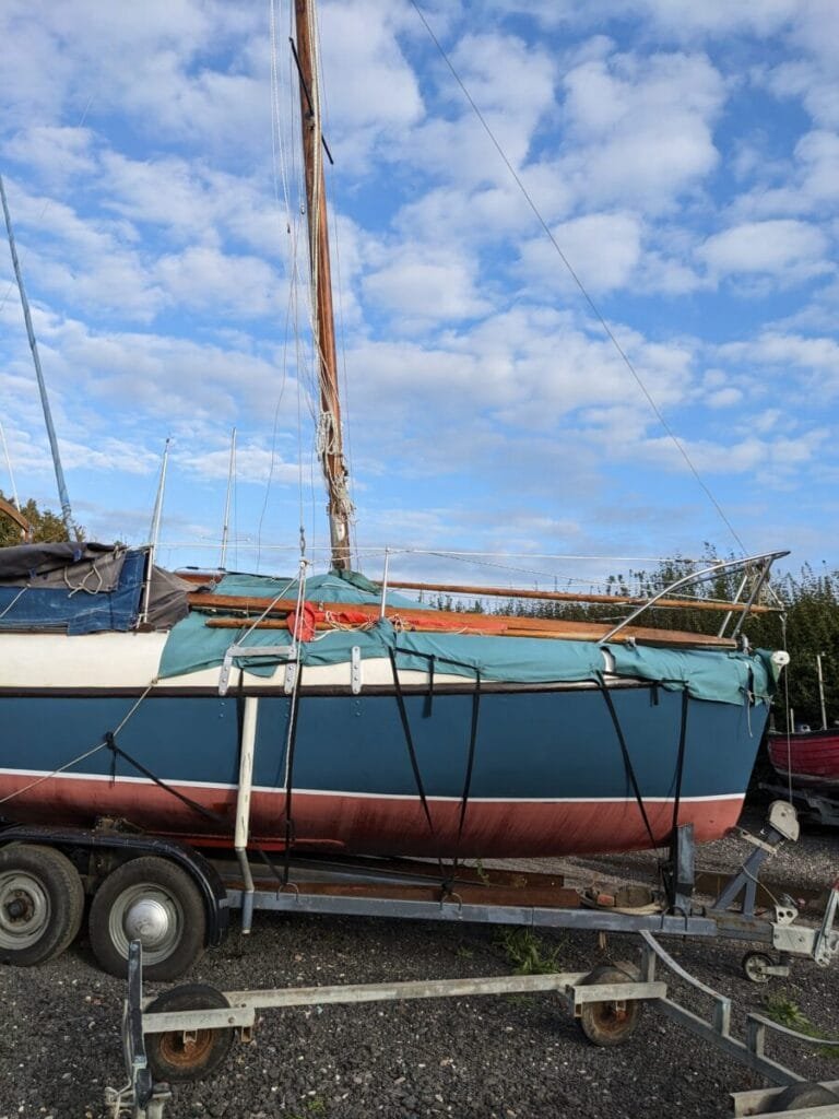 Mast-lowering-2